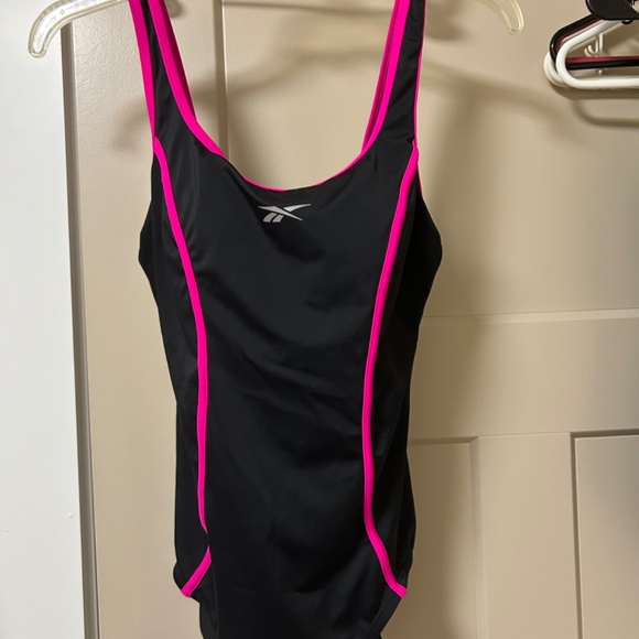 Reebok Sport Fashion one Piece Swimsuit - Picture 7 of 7